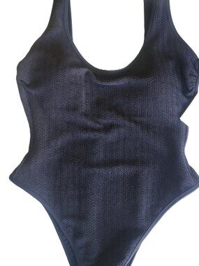No Boundaries Black Herringbone Crinkle One Piece Swimsuit - Size L or (12-14)